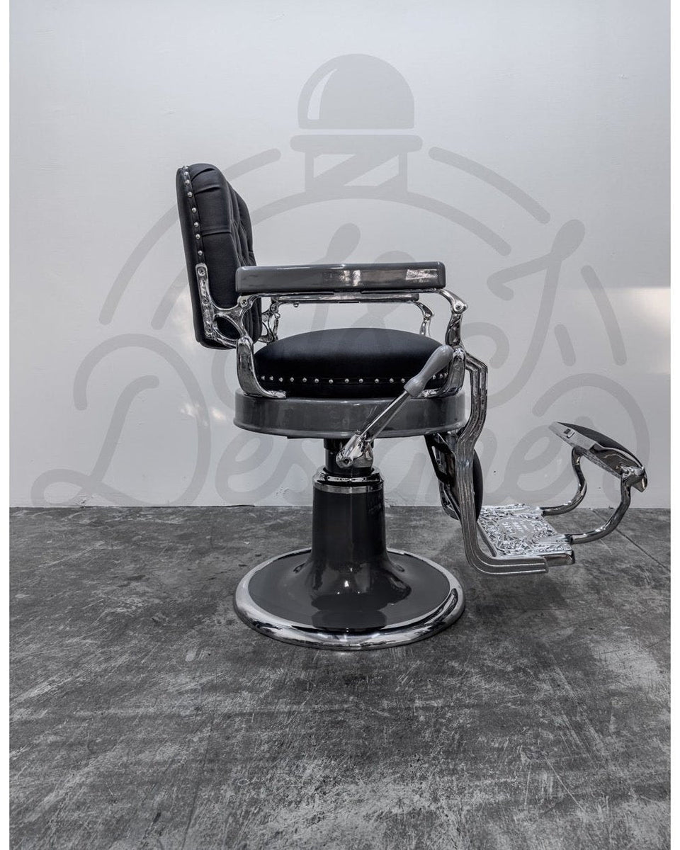 Vintage Round Seat Koken - Chrome on Nardo Gray