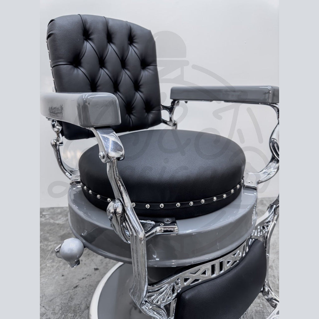 Vintage Round Seat Koken - Chrome on Nardo Gray