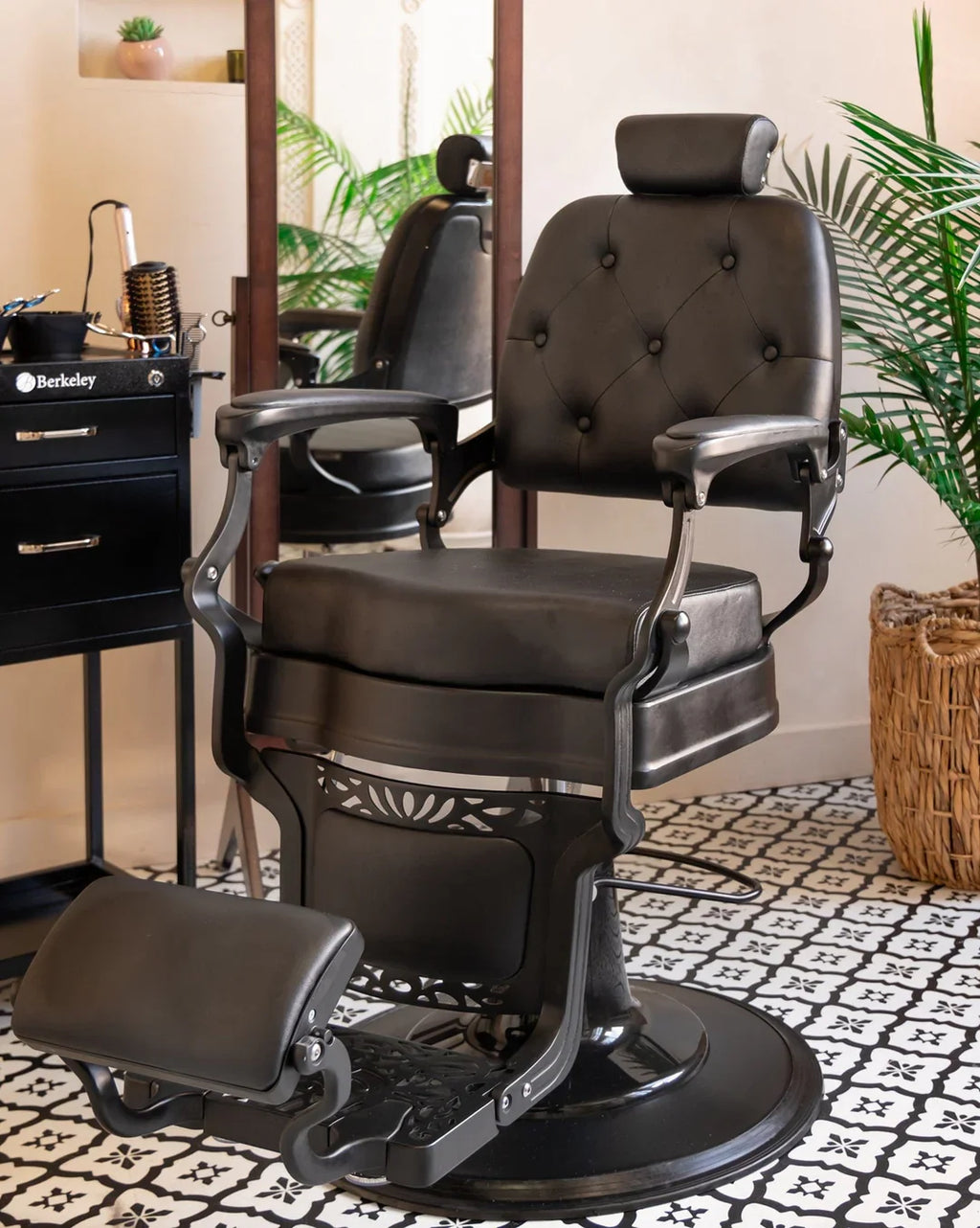 Alden Barber Chair (#ADMS)