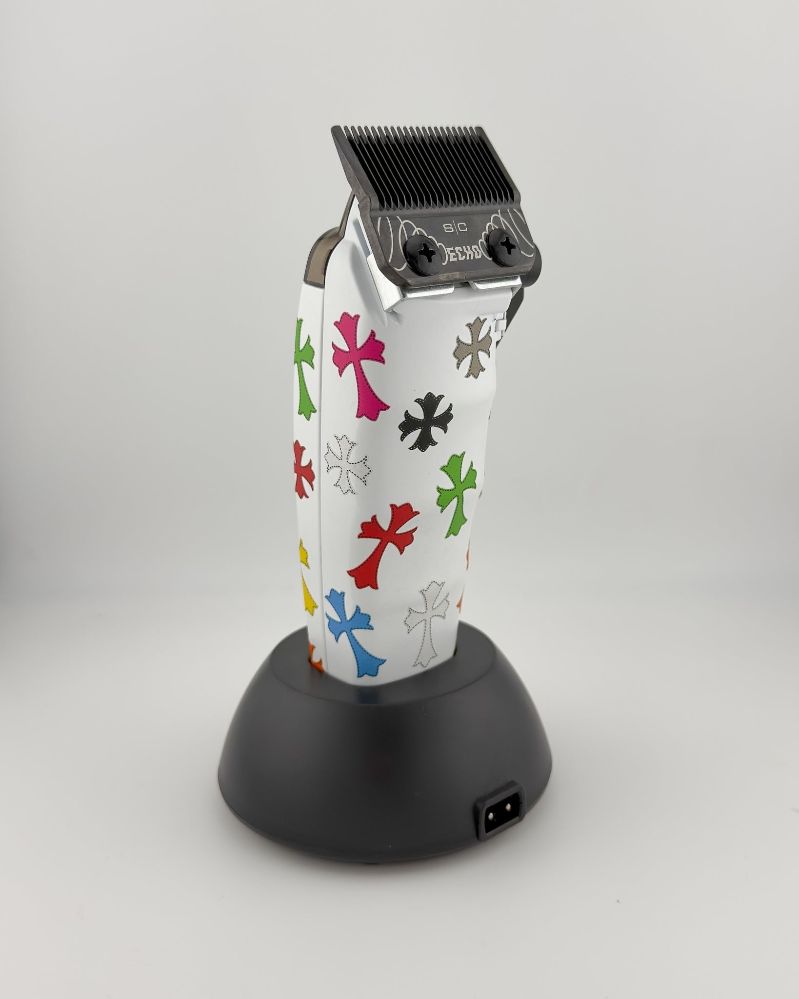 Custom Saber 2.0 Clipper - C. Hearts Multi Color