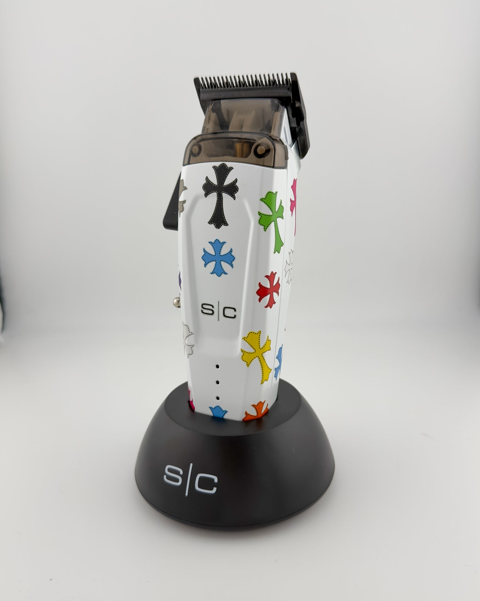 Custom Saber 2.0 Clipper - C. Hearts Multi Color