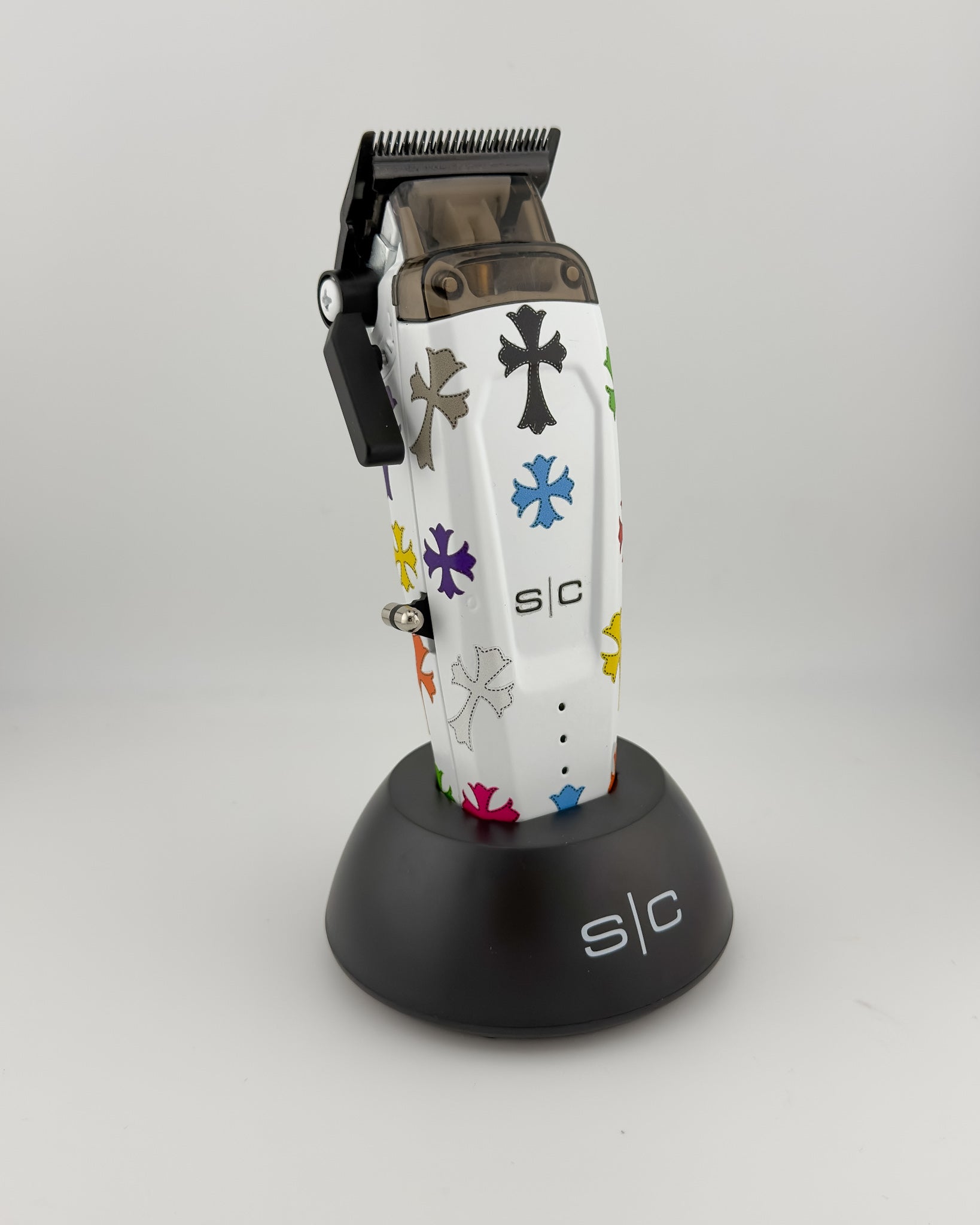 Custom Saber 2.0 Clipper - C. Hearts Multi Color