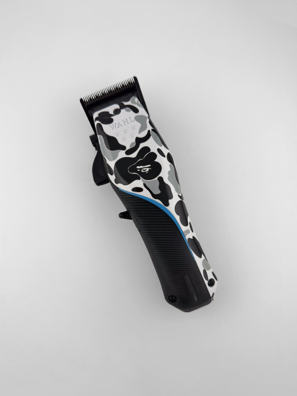 Custom Wahl Vapor Clipper - Black Camo
