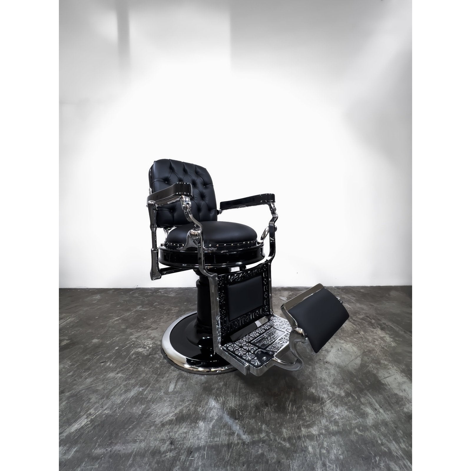 Theo a Kochs Barber Chair 