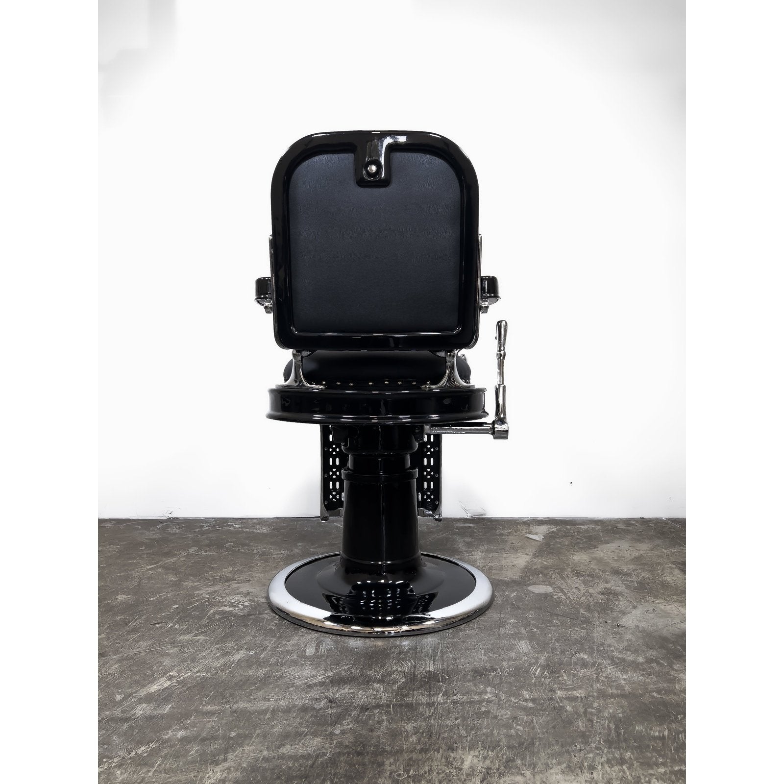 Theo a Kochs Barber Chair 