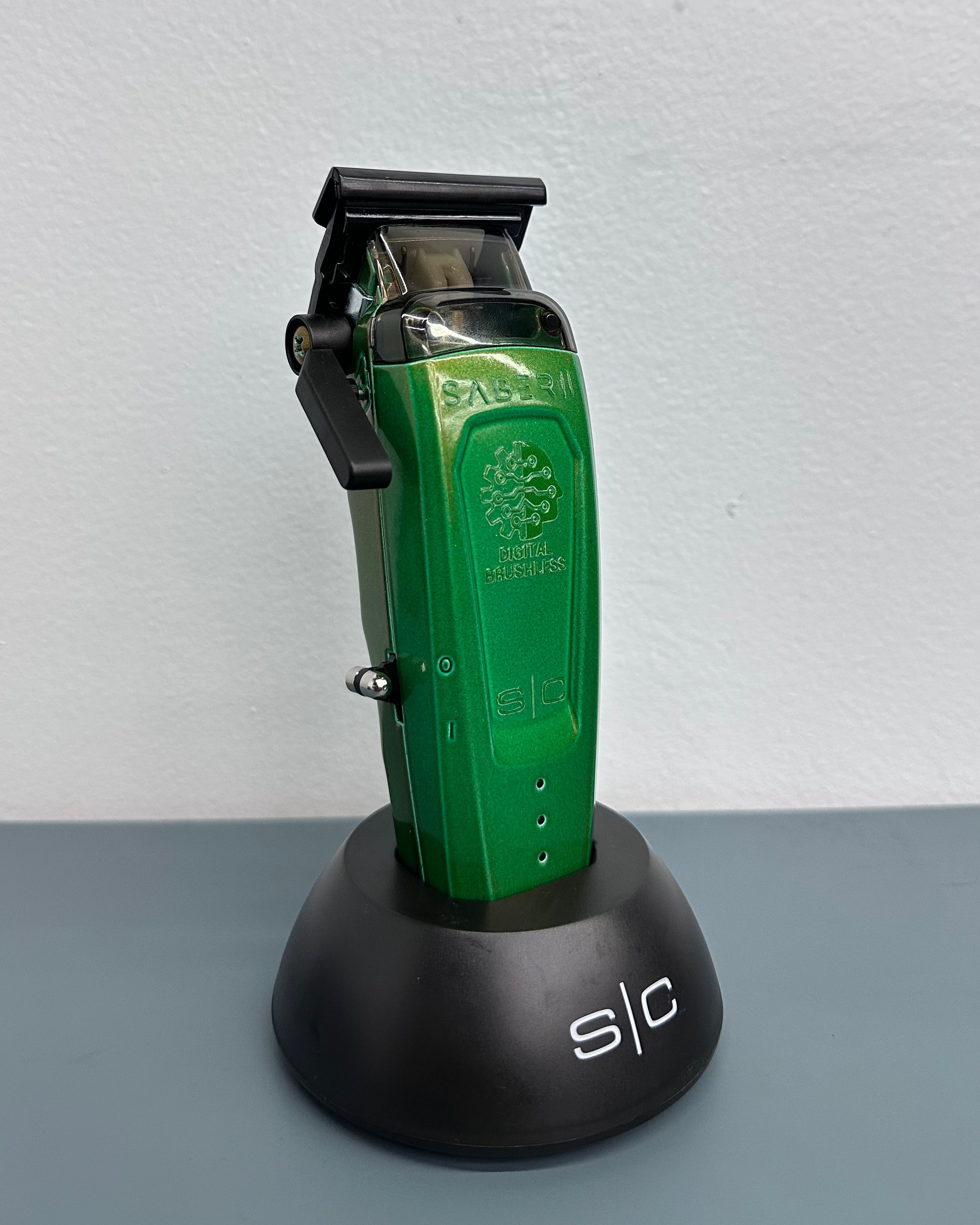 Custom Saber 2.0 Clipper - Lambo Green